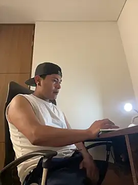 deyzl online show from 7, 4, 2026