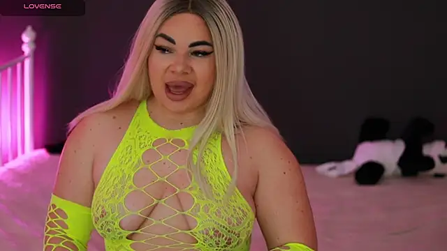 MissLilaa online show from 21, 12, 2024