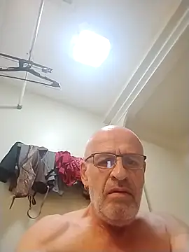 geilerschwanz64 online show from 6, 11, 2025