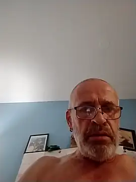 Snapshot of geilerschwanz64 chatting on 22, 9, 2025 geilerschwanz64 online show from 22, 9, 2025