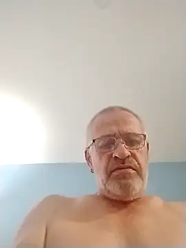 Snapshot of geilerschwanz64 chatting on 24, 10, 2025 geilerschwanz64 online show from 24, 10, 2025