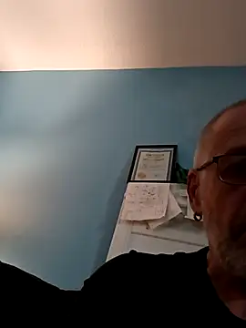 Snapshot of geilerschwanz64 chatting on 7, 3, 2025 geilerschwanz64 online show from 7, 3, 2025