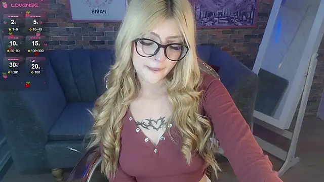 Kitty fox b online show from 6, 3, 2025