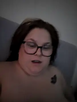 Tallulah-mae-xoxox online show from 9, 11, 2025