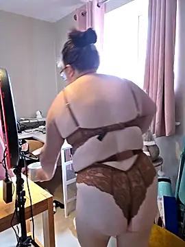 Snapshot of Tallulah-mae-xoxox chatting on 23, 3, 2026 Tallulah-mae-xoxox online show from 23, 3, 2026