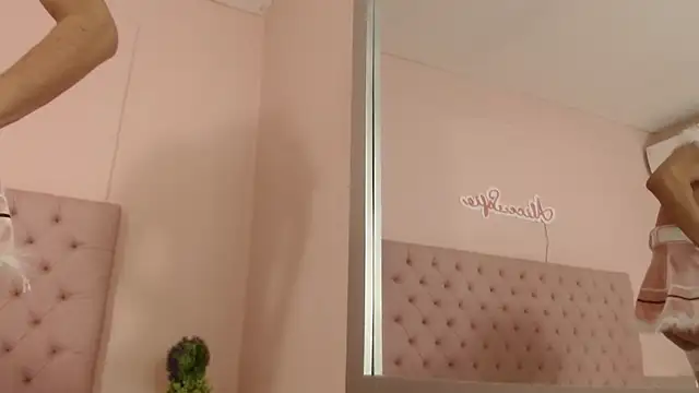 alice sofia online show from 22, 10, 2025