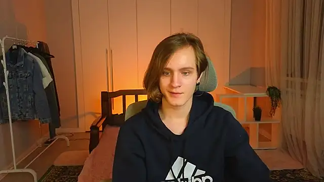 nikompell online show from 10, 3, 2025