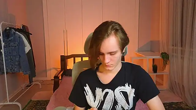 nikompell online show from 10, 3, 2025