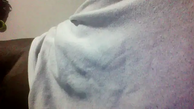 Snapshot of Cesar2501_ chatting on 18, 10, 2025 Cesar2501 online show from 18, 10, 2025