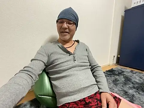 Snapshot of Grandpa29hijii chatting on 3, 2, 2025 Grandpa29hijii online show from 3, 2, 2025