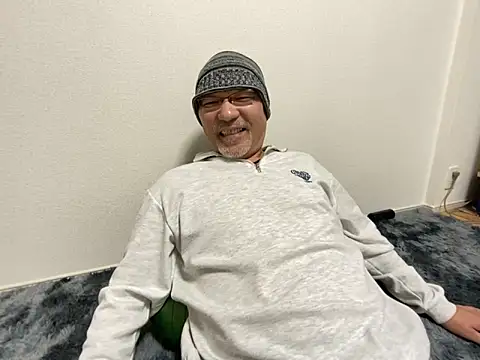 Snapshot of Grandpa29hijii chatting on 3, 3, 2025 Grandpa29hijii online show from 3, 3, 2025