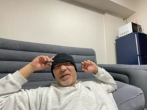 Snapshot of Grandpa29hijii chatting on 8, 3, 2025 Grandpa29hijii online show from 8, 3, 2025