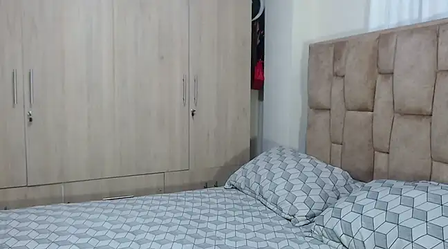 aleejhandraa online show from 22, 2, 2025