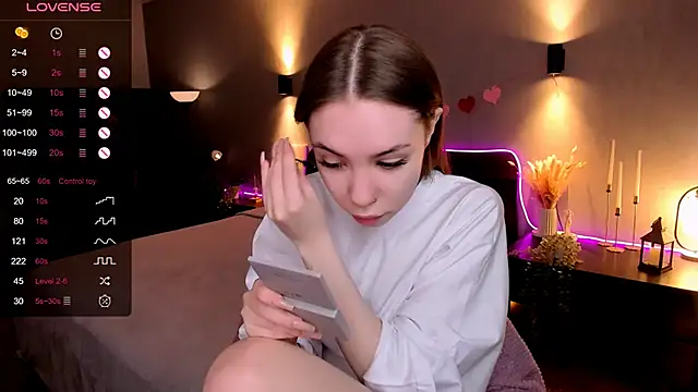 Snapshot of MilliBrown_ chatting on 24, 4, 2026 MilliBrown online show from 24, 4, 2026
