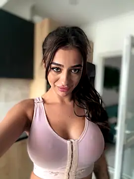 LaraVegas  online show from 25, 9, 2025