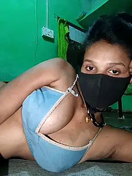 Hoty girl 143 online show from 14, 2, 2026