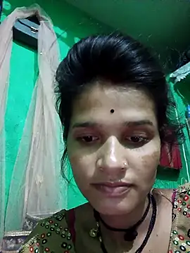 Hoty girl 143 online show from 23, 11, 2025