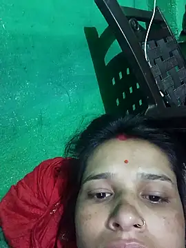 Hoty girl 143 online show from 9, 11, 2025