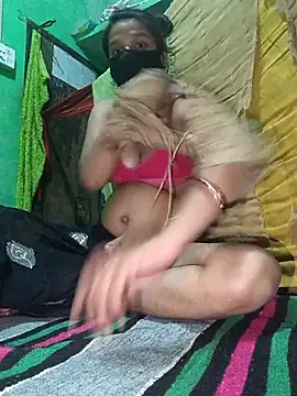 Hoty girl 143 online show from 4, 3, 2026