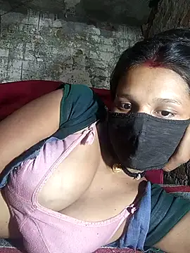 Hoty girl 143 online show from 12, 7, 2026