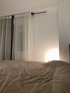 IamCrystal2 online show from 25, 11, 2025