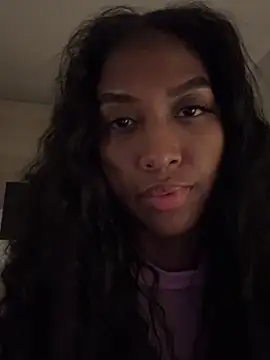Snapshot of IamCrystal2 chatting on 23, 12, 2024 IamCrystal2 online show from 23, 12, 2024