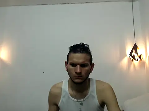 Latin Boy24 online show from 18, 9, 2025