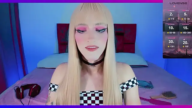 Mystickittyy  online show from 3, 12, 2024