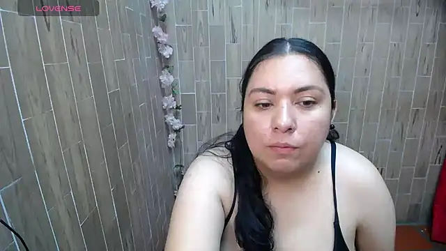 Snapshot of solyeria chatting on 23, 5, 2026 solyeria online show from 23, 5, 2026