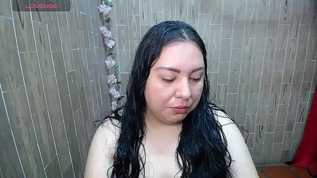 Snapshot of solyeria chatting on 25, 5, 2026 solyeria online show from 25, 5, 2026