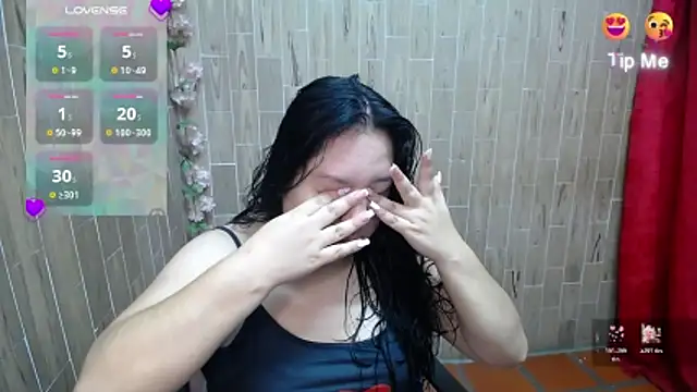 solyeria online show from 3, 3, 2026