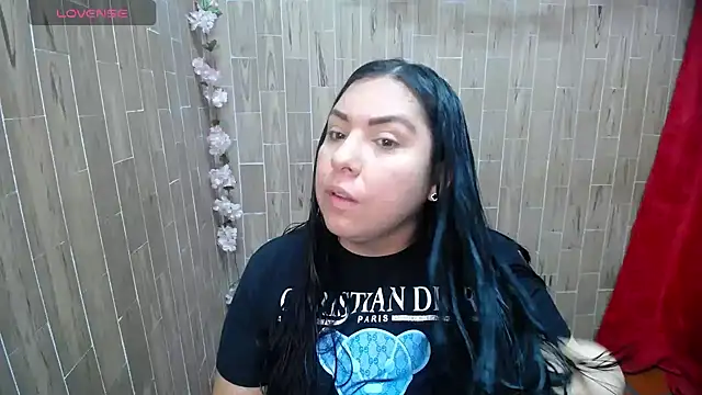 Snapshot of solyeria chatting on 28, 4, 2026 solyeria online show from 28, 4, 2026