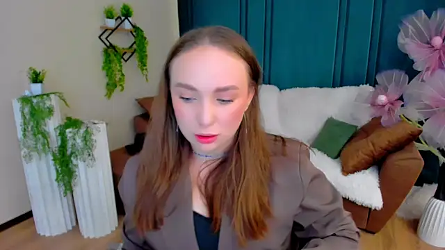 Snapshot of TrueReincarnation chatting on 4, 6, 2026 TrueReincarnation online show from 4, 6, 2026