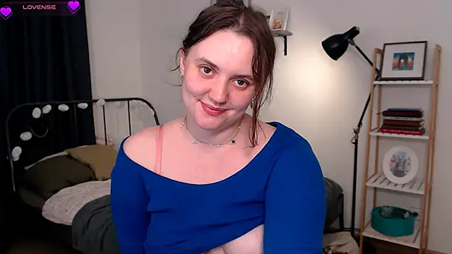 Lella Ryann  online show from 16, 6, 2026