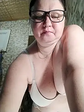 Holly-69 online show from 14, 6, 2026