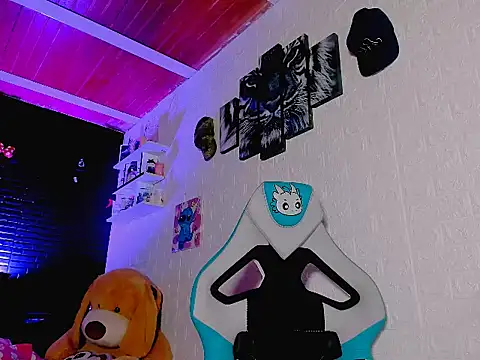 missycanoo online show from 26, 9, 2025