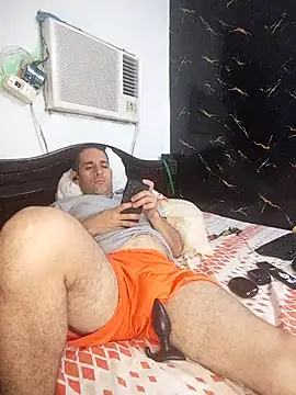 CRISTHIAN GREY01 online show from 5, 4, 2026