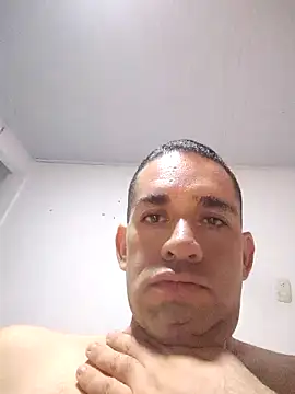 Snapshot of CRISTHIAN_GREY01 chatting on 5, 10, 2025 CRISTHIAN GREY01 online show from 5, 10, 2025