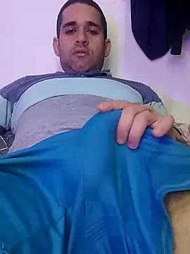 Snapshot of CRISTHIAN_GREY01 chatting on 28, 2, 2025 CRISTHIAN GREY01 online show from 28, 2, 2025