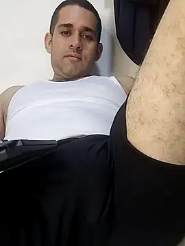 Snapshot of CRISTHIAN_GREY01 chatting on 27, 2, 2025 CRISTHIAN GREY01 online show from 27, 2, 2025