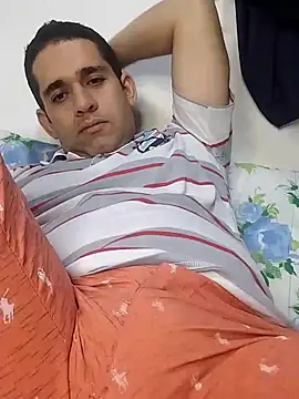 Snapshot of CRISTHIAN_GREY01 chatting on 7, 3, 2025 CRISTHIAN GREY01 online show from 7, 3, 2025