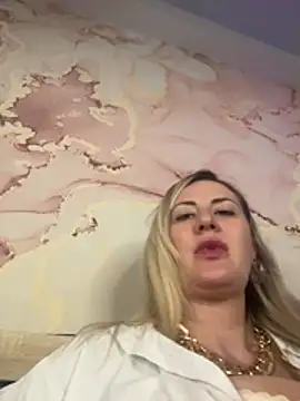 Snapshot of LanaShockk chatting on 5, 7, 2026 LanaShockk online show from 5, 7, 2026