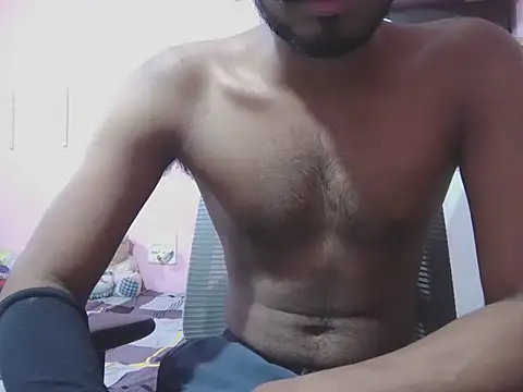 KissesBoyAD online show from 24, 10, 2025