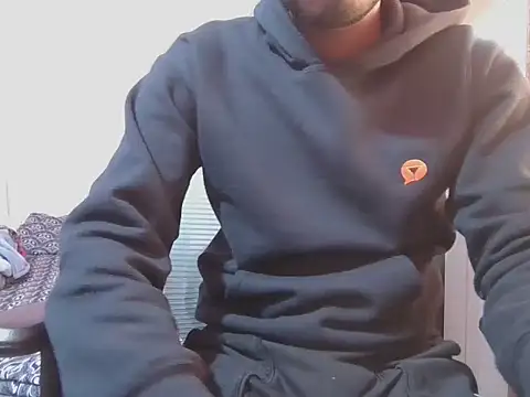 KissesBoyAD online show from 27, 11, 2025