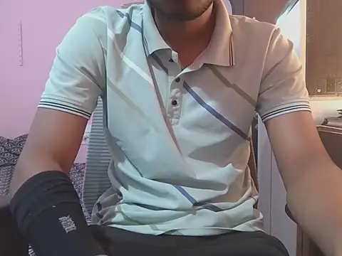 KissesBoyAD online show from 27, 11, 2025