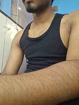 KissesBoyAD online show from 4, 3, 2026