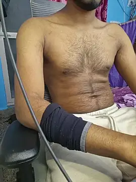 KissesBoyAD online show from 2, 3, 2026