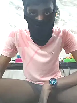 KissesBoyAD online show from 5, 12, 2024