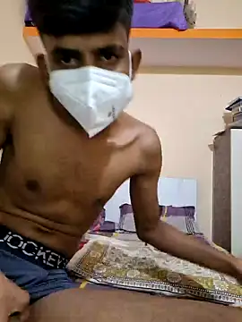 KissesBoyAD online show from 12, 12, 2024