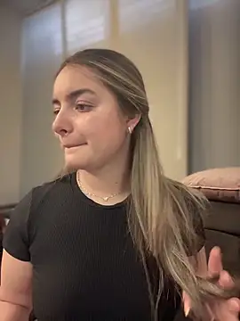 imlindapink online show from 11, 11, 2025